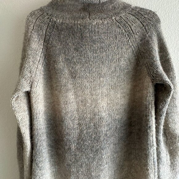 Wilfred Aritzia Alpaca blend Cowl Neck Oversized Ombre Beige Grey Sweater Small - Picture 7 of 9